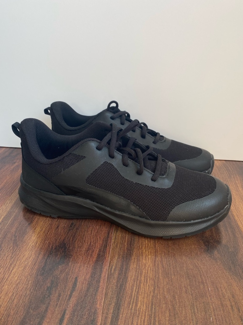 4/$20 Athletic Works Mesh JoggerSneakers Odor Control Women’s 9.5